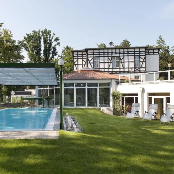 프레로에 위치한 호텔 Best Western Plus Ostseehotel Waldschloesschen