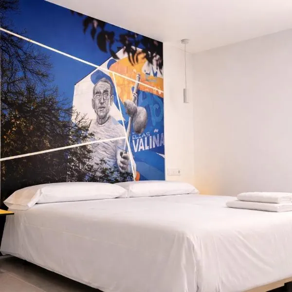 Pension Sarria، فندق في ساريا