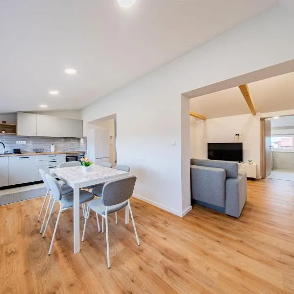 Zagreb 242 - 3 Bedroom - Parking - Airport - Apartment - Flexible Keybox Entry - Modern - Monthly Rent - WiFi,Selnica Šćitarjevska的飯店