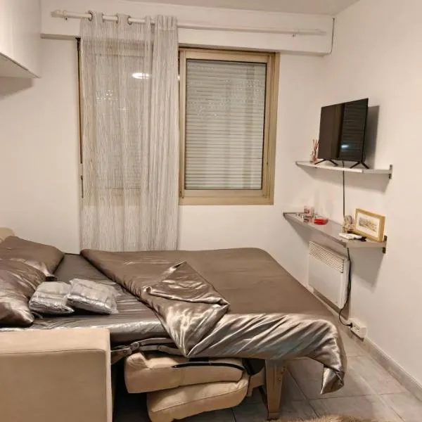 Coin paradisien près de paris à très bon prix, khách sạn ở Meudon