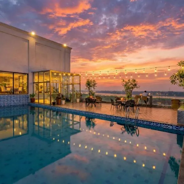 Aaron Riverview Hotel, hotel in Vientiane