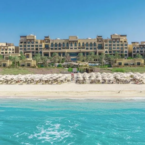 Saadiyat Rotana Resort and Villas, hotell i Abu Dhabi