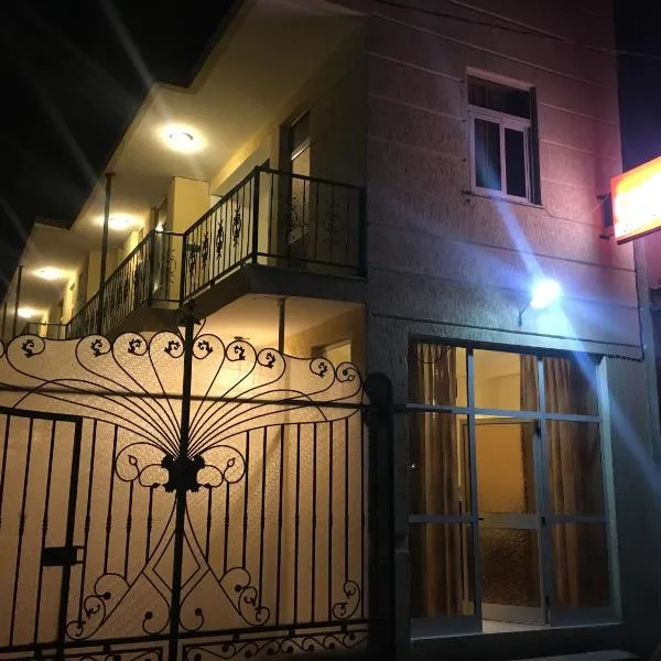Cheers Bed & Breakfast, khách sạn ở Addis Ababa