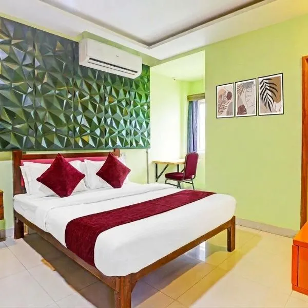 Starlight Hotels DLF Trade Center Miot chennai, hotel in Chennai