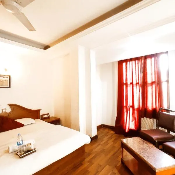 THE GRAND PLAZA - A Vintage Rooms By Organica Group, hotel sa Jalandhar
