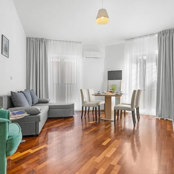 LotusApart, hotel in Premantura