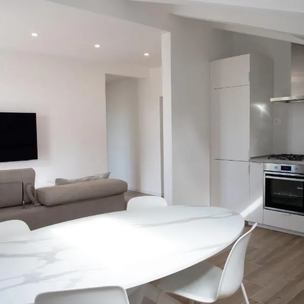Villa Serena - Armonia Apartment, hotel di Tirrenia
