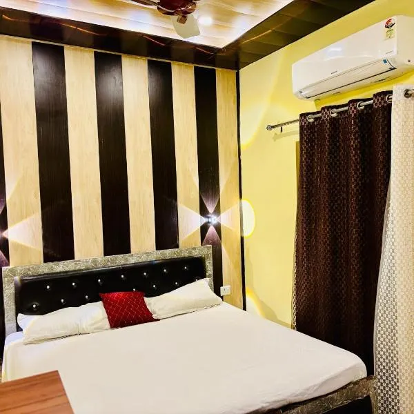 Viesnīca Hotel O Suryavanshi Palace pilsētā Ayodhya