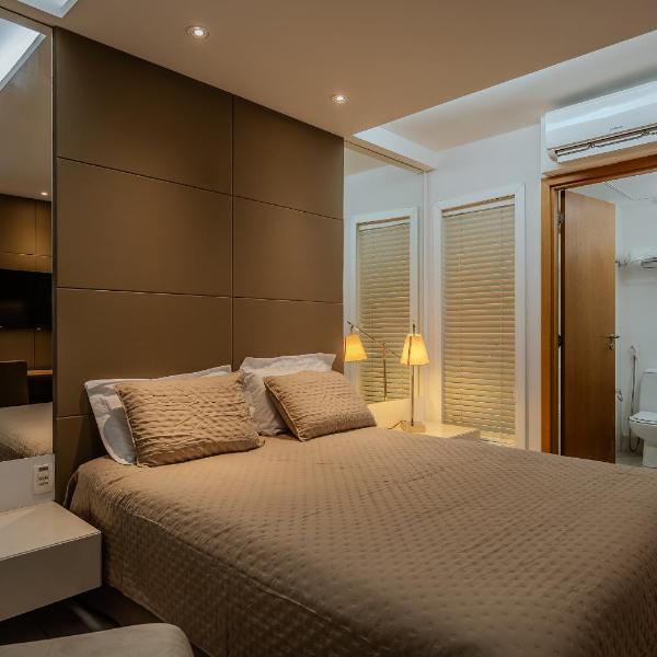 Suíte moderna privativa situada nas dependências do Hotel Hilton Garden Inn em BH