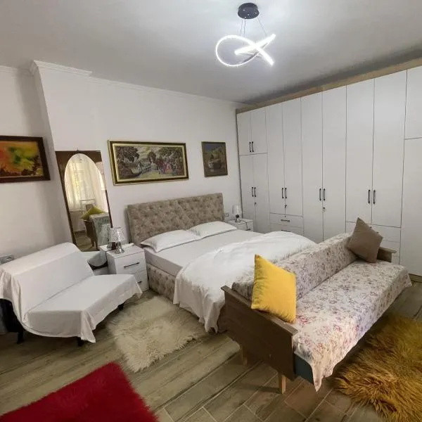 Cozy Riverside Apartment, хотел в Këlcyrë