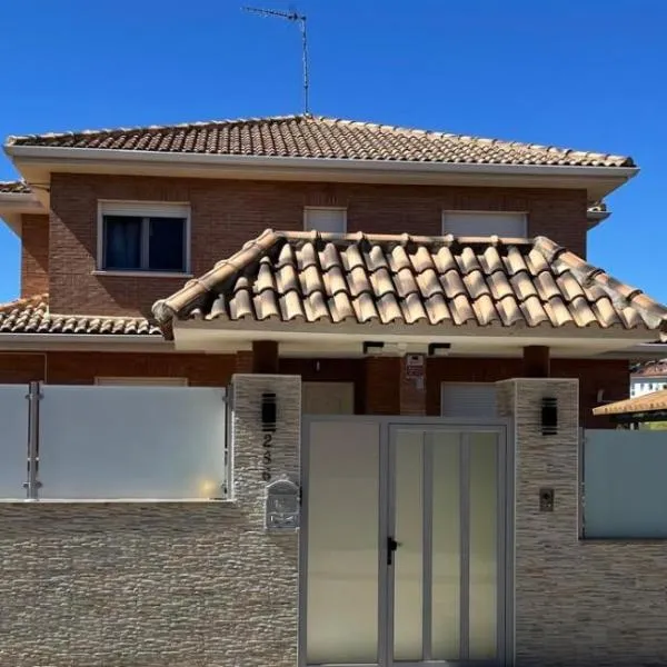 Habitacion Monteazul, Hotel in El Casar de Talamanca