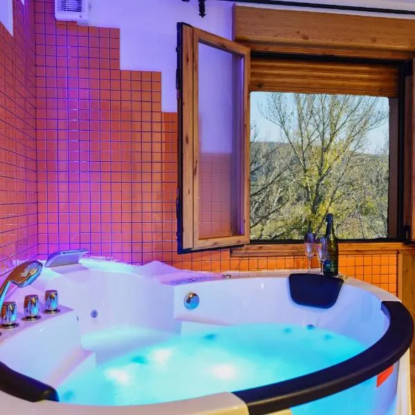 Casa Rural Aguas Frías I, hotel v destinaci La Omañuela