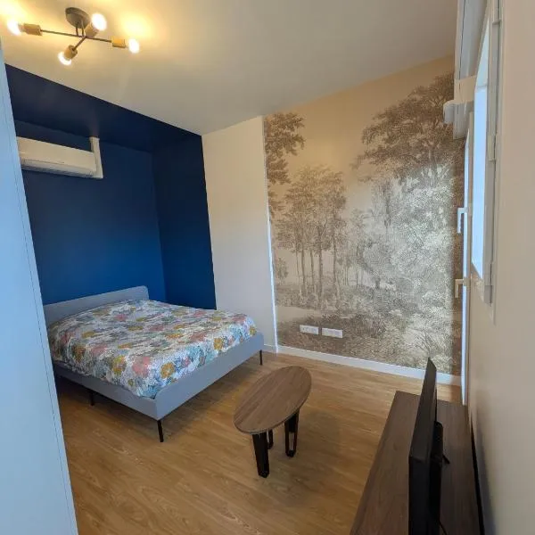 Studio Blésois - Design, Soleil et Coeur de Ville, Hotel in Blois