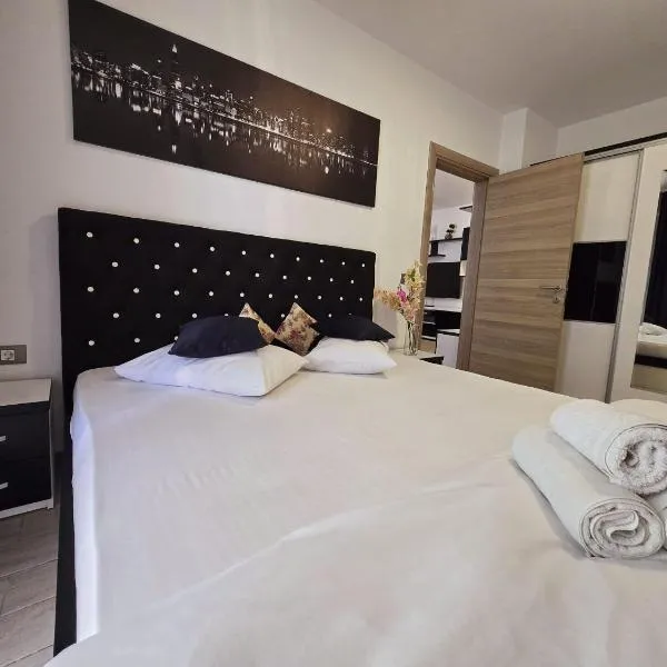 Luxury Black Sea Family Apartment- Beach Pool & Spa Resort, готель у місті Мамая-Норд – Наводарі