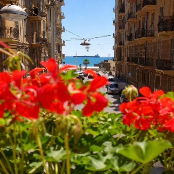 Luxury house 50m from the Sea, near the Center, hotell sihtkohas Savona