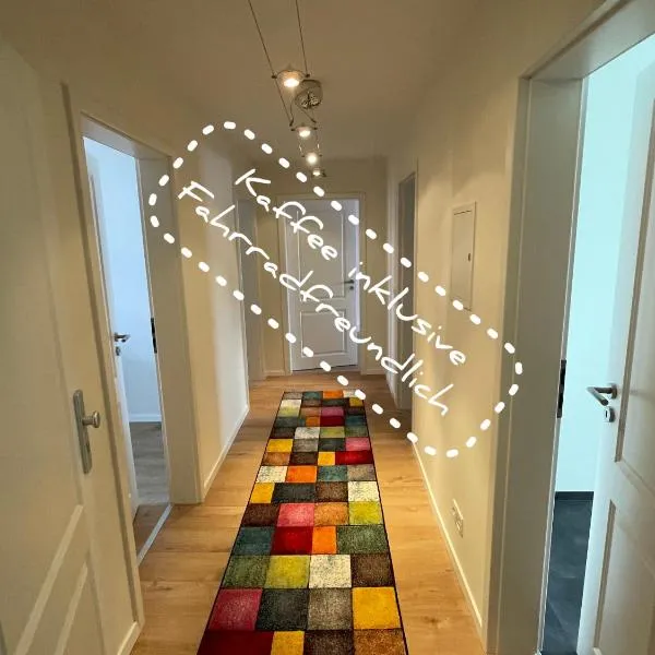 Schöne neue 4 Zimmer Wohnung mit Süd-Balkon bis 8 Personen、ナウムブルクのホテル