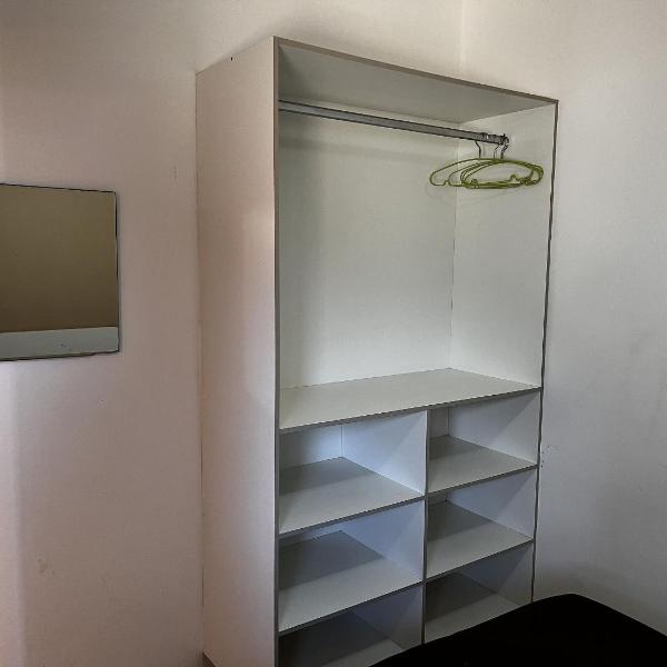 Conforto p/ casal, piscina - Wi-fi, 5 min da praia