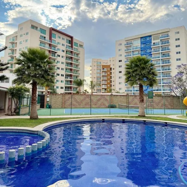 Cozy Loft with Air Conditioning and WiFi near Poliforum Leon Gto, hotel Leónban