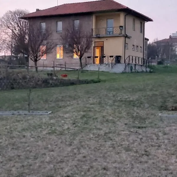 Villadeati에 위치한 호텔 Ostello di Lussello