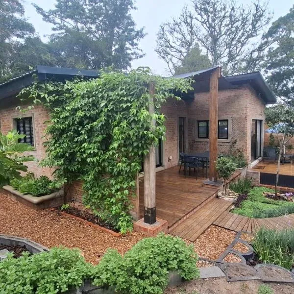 Pond Cottage, hotel in Knysna
