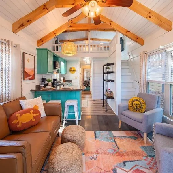 Sophie Cabin National Forest Tiny Cabin, Hotel in Chattanooga