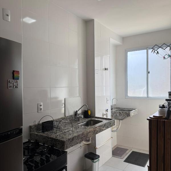 Apartamento Confort Rivieira Elevador e Piscina - Foto 3