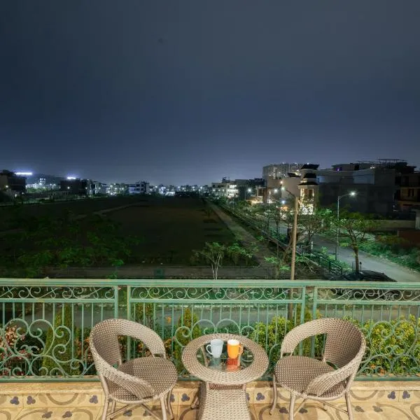 IT City Luxe Homestay-Secure & Comfortable Stay in Mohali – hotel w mieście Mohali