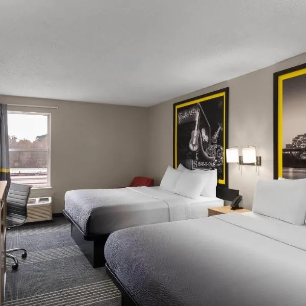 Super 8 by Wyndham Chattanooga East - Hamilton Place, hotel en Tyner