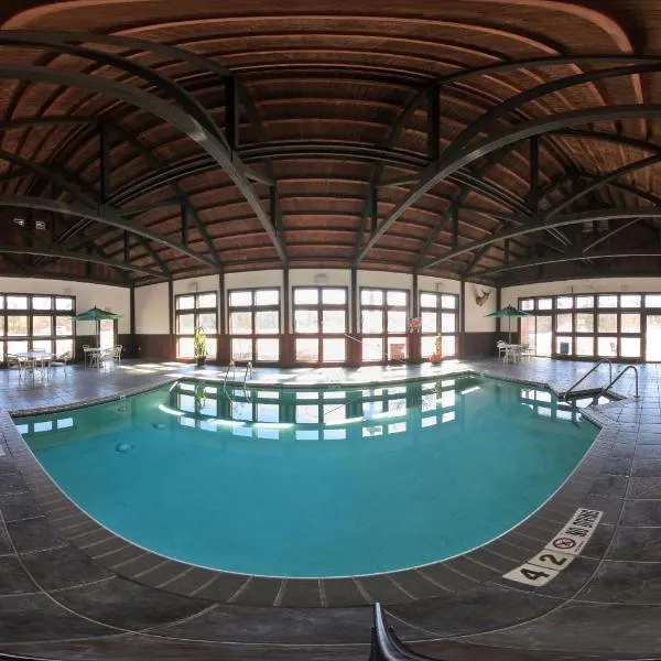 Coratel Plus Suites by Jasper Black River Falls, hôtel à Black River Falls