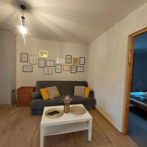 Zwardoniówka Apartamenty pod Orawcową, hotel a Zwardoń