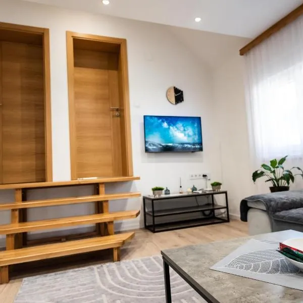 Summer House Konjic, hotel u gradu Konjic