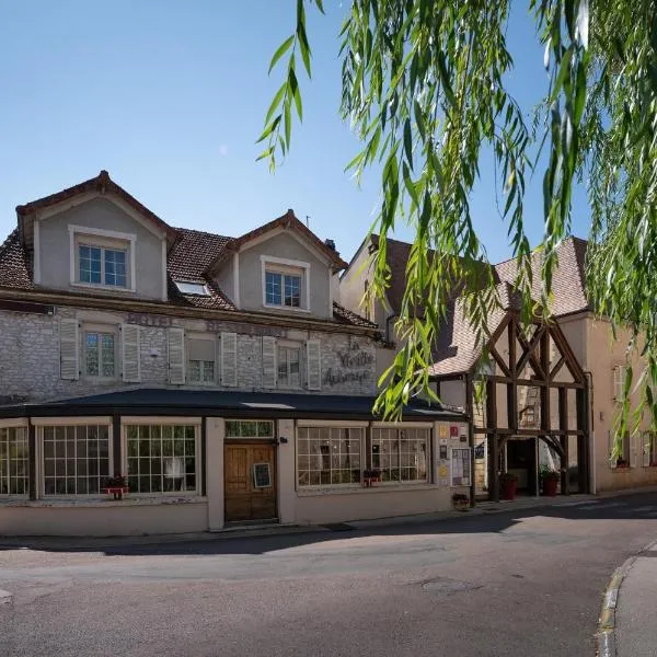 Logis Hôtel Restaurant bistronomique La Vieille Auberge,: Souillac şehrinde bir otel