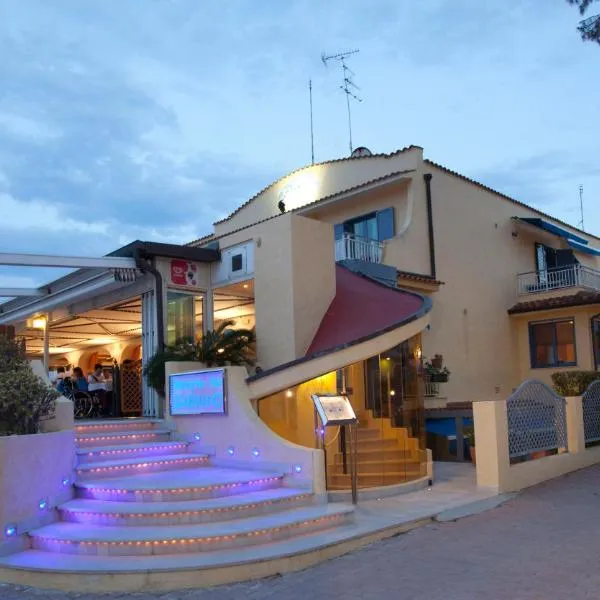 Hotel Gabbiano, viešbutis mieste San Dominas