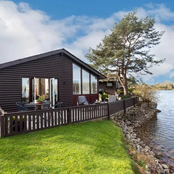 Keer lodge - Pine Lake Resort, Hotel in Carnforth