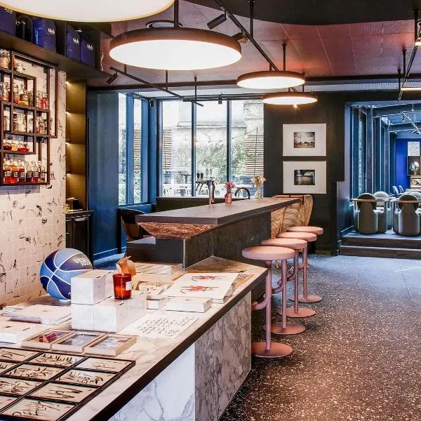 TRIBE Paris Batignolles, hotel v Parizu