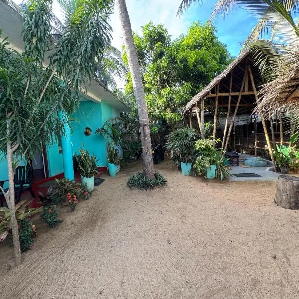 Moonlight surf hostel โรงแรมในอารูกัมเบย์