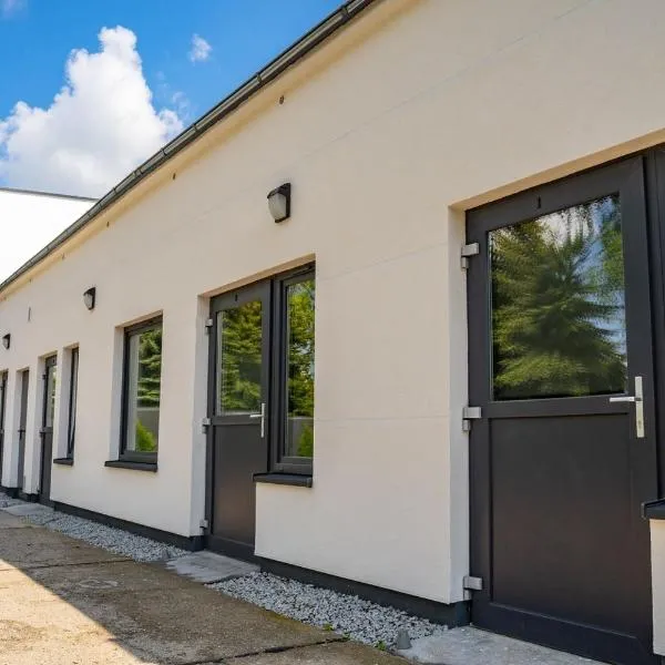 Hotel Wołów، فندق في Wołów
