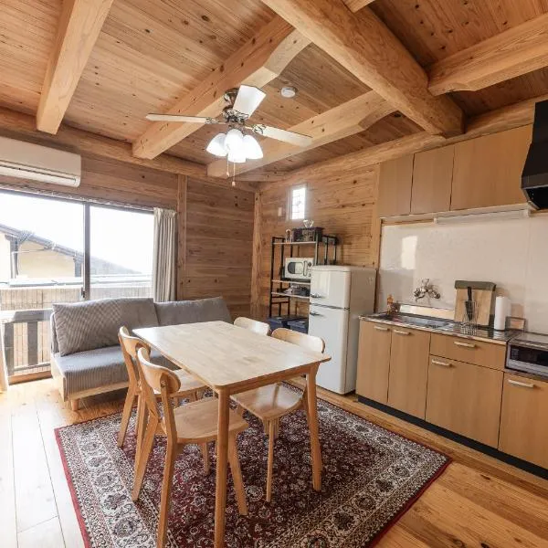 Amakusa LogHouse UmiOTO 海音, hotel u gradu Amakusa