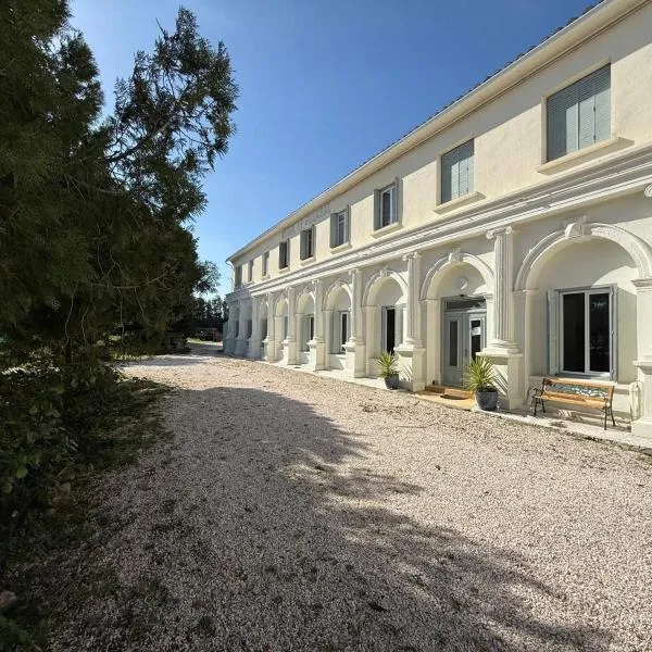 HOTEL LE FLOREAL, khách sạn ở Le Soler