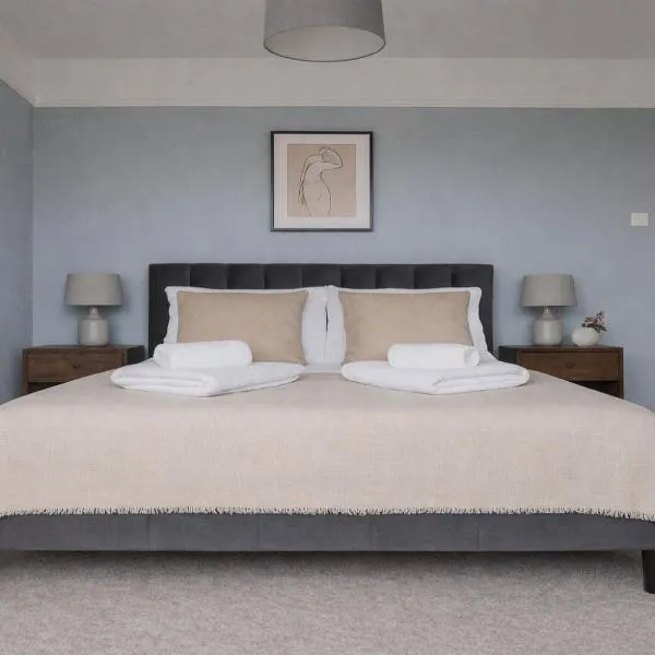 Elegant & Modern Flat in Wimbledon, hotell sihtkohas Raynes Park