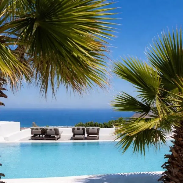 Loft Kaves Pool & Bar Suites, hotel a Pirgos