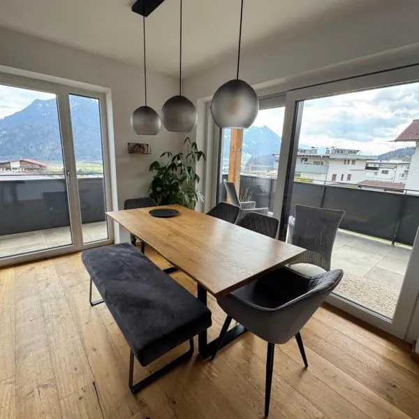 Modern apartment near Zillertal, ξενοδοχείο σε Wiesing