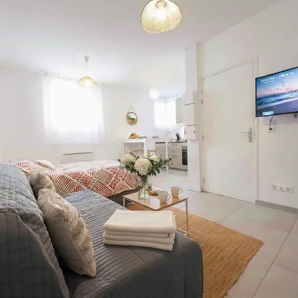 Le nid Bohême Orly - Aéroport - Métro 14、オルリーのホテル