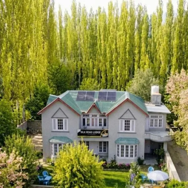 Rus Olive Lodge Skardu, hotel i Skardu