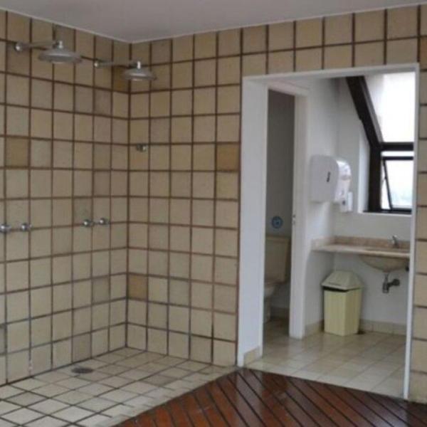 Moema flat completo com garagem - 3 minutos do metro - Foto 2