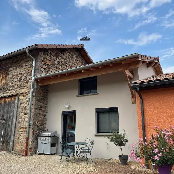 L'Escapade Bourguignonne, à 10 minutes de Cluny, petit déjeuner inclus!, хотел в Clermain