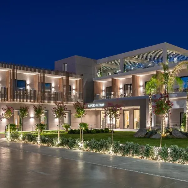 GRAND PATELLI, viešbutis mieste Mirina