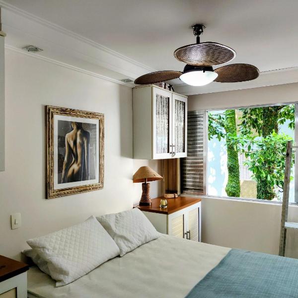 3D- Apartamento 2 Suítes com Ar Condicionado, 2 banheiros, Internet, 1 garagem - Beira Mar - Praia do Tombo - Guarujá - Foto 2