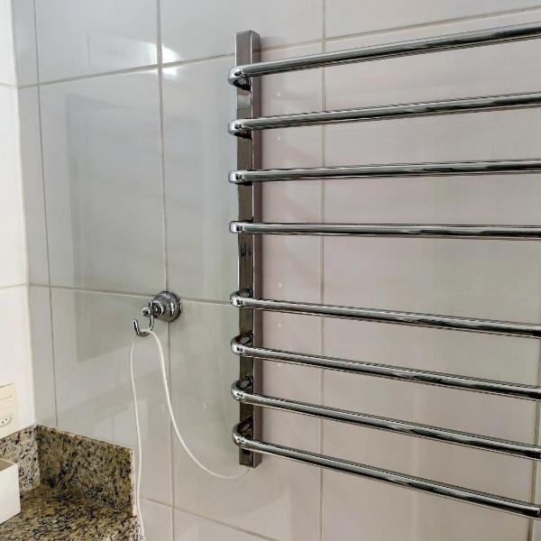 3D- Apartamento 2 Suítes com Ar Condicionado, 2 banheiros, Internet, 1 garagem - Beira Mar - Praia do Tombo - Guarujá - Foto 3