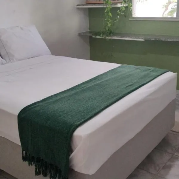 Quarto privativo em casa compartilhada, Hotel in Aracaju